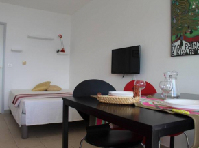 Studio moderne, 2 couchages, climatisé avec parking à Villeneuve Loubet Plage - FR-1-252A-19